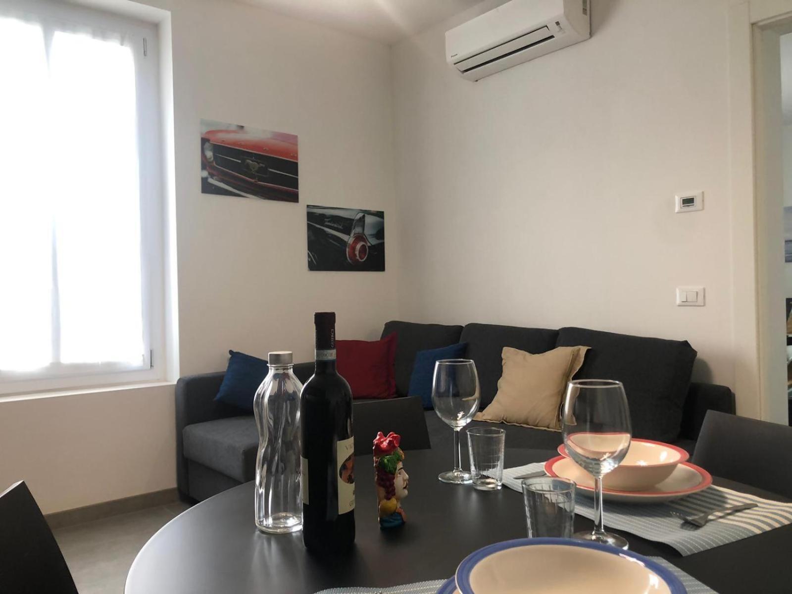 L' Appartamento Del Borgo - Parcheggio Riservato Pavia Eksteriør billede